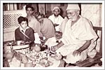 Yogiji Maharaj performs mahapuja