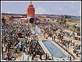 Shri Swaminarayan Mandir, 1985