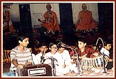 Kirtan bhakti program by children