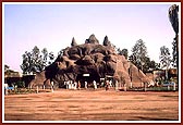 The 50 ft high Sita Ram Mandir was shaped like a traditional cave mandir