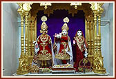 Shri Harikrishna Maharaj and Radha Krishna Dev