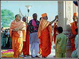 Inauguration ceremony of the Mandir gate