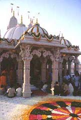 Beutifully decorated Mandir for Murti-pratishtha Mahotsav