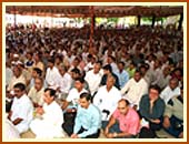 Over 2,000 devotees from far and wide have gathered in the mandir compound where Swamishri is performing his morning puja