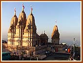 The magnificent Mandir is a testimony to the ancient tradition of Indian architecture