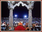 Special assembly, at the Shree Swaminarayan Mandir, Tithal, in honor of the local Tandel volunteers who had offered their services for the Mandir 12 Dec 99