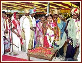 The newly-wed couples at the end of the ceremonies