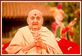 Conveying his Jai Swaminarayan to all after his morning puja