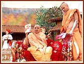 Swamishri displays after inaugurating a new print publication on Indian festivals 