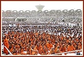 The magnetism of the event saw a massive assembly of sadhus and devotees