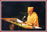 Pujya Atmaswarup Swami gave a short introduction of Swamishri