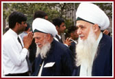 His Eminence Ayatollah Abdollah Vaeze Javadi, on behalf  of His Eminence Ayatollah Khamenei, arrives for the Peace Summit