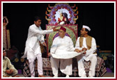 Kishores and yuvaks performs drama 'Nenpur na Devaji Bhagat'