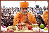 Swamishri during the Shilanyas Maha-puja ceremony