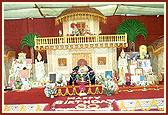 While Swamishri performs his morning puja, devotees from different corners of the world are engrossed in darshan