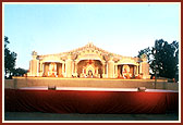 The main decorative stage