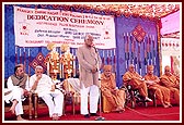  Shri George Fernandes addresses the assembly