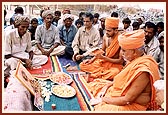 Traditional Vedic mahapuja and inauguration ceremony by BAPS senior sadhus