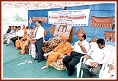 Kachchh District Judge, Shri V.S.Bhatt addresses the dedication assembly