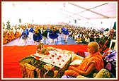 Swamishri's morning puja