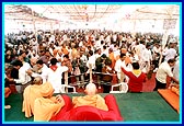 Before offering their donations,  offer their respects to Swamishri