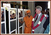The photographic exhibition on the BAPS Gujarat earthquake relief work interests the former president 