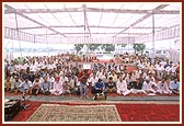 Devotees during the assembly