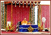 Swamishri  performs his morning puja at the Akshardham site