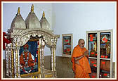 Swamishri doing darshan and circumambulating in the room where Shastriji Maharaj resided