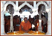 Swamishri engaged in darshan at Yogi Smruti Mandir