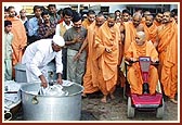 Swamishri inquires about the festival preparations