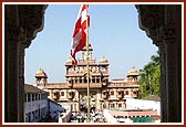 Akshar Dwar from the mandir side