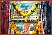 Shri Akshar Purushottam Mahraj and Gunatitnand Swami in Aksharderi