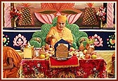 Swamishri engaged in Chopada pujan ritual 