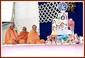 Pujya Mahant Swami, Pujya Doctor Swami and Pujya Kothari Swami during Swamishri's puja