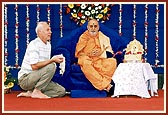 Shri Han Kop of Holland blessed by Swamishri