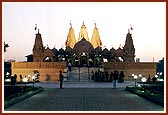 Shri Swaminarayan Mandir at dawn, Sankari