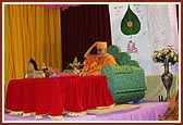 Swamishri performs the various rituals of Chopada pujan
