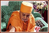  Swamishri engaged in Chopada pujan ritual 