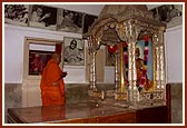 Swamishri doing pradakshina in Yogiji Maharaj's room