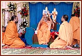 Swamishri inaugurates a new audio cassette publication of bhajans 'Aj mare orde re ...'