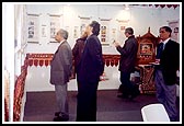 Shri Vasudevanan visits the BAPS display