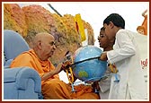 Balaks tell Swamishri to bless them so that they can spread the message of Akshar and Purushottam throughout the world