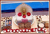 Shri Harikrishna Maharaj