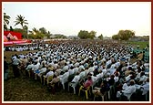 The giant Yogi Jayanti celebration assembly was held on the mandir precincts.