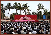 The giant Yogi Jayanti celebration assembly was held on the mandir precincts.