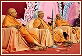 Pujya Doctor Swami talks about Yogiji Maharaj