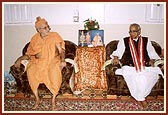 Pujya Balmukund Swami and the Governor