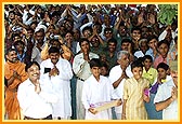 Devotees during annakut festival