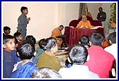 During breakfast a child speaks to Swamishri